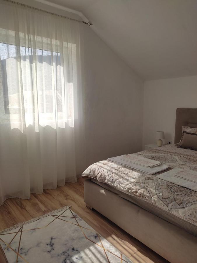 Apartment La Casa プルジネ エクステリア 写真