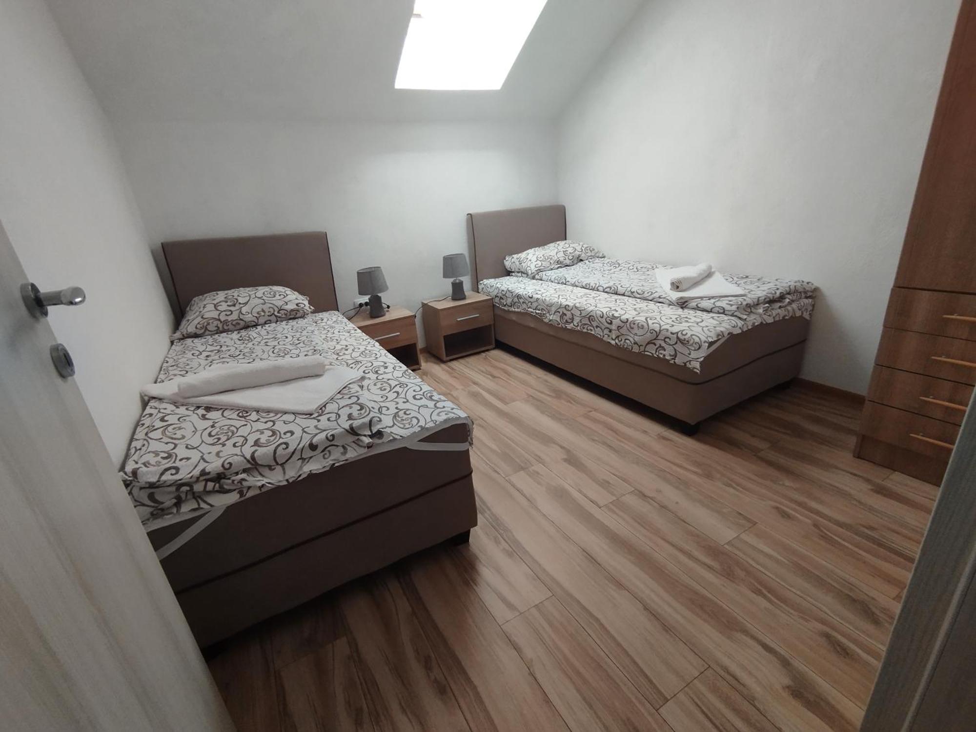 Apartment La Casa プルジネ エクステリア 写真