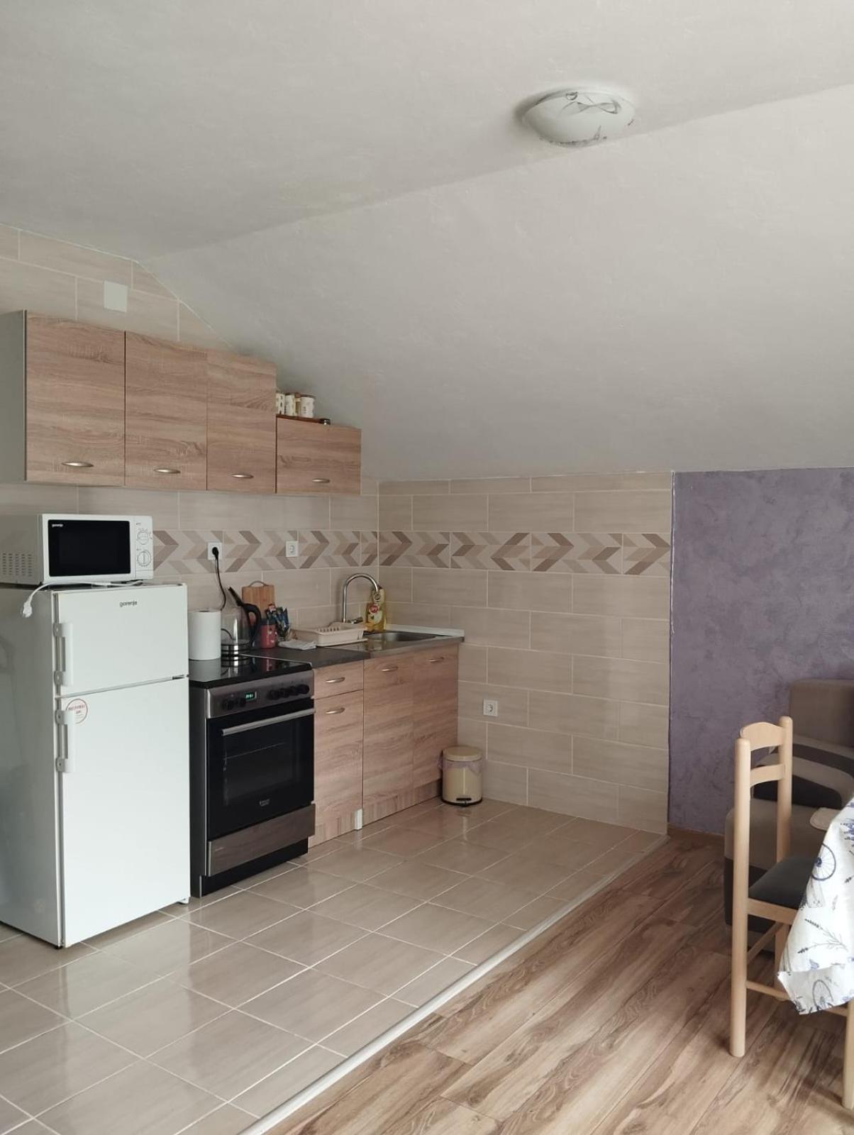 Apartment La Casa プルジネ エクステリア 写真