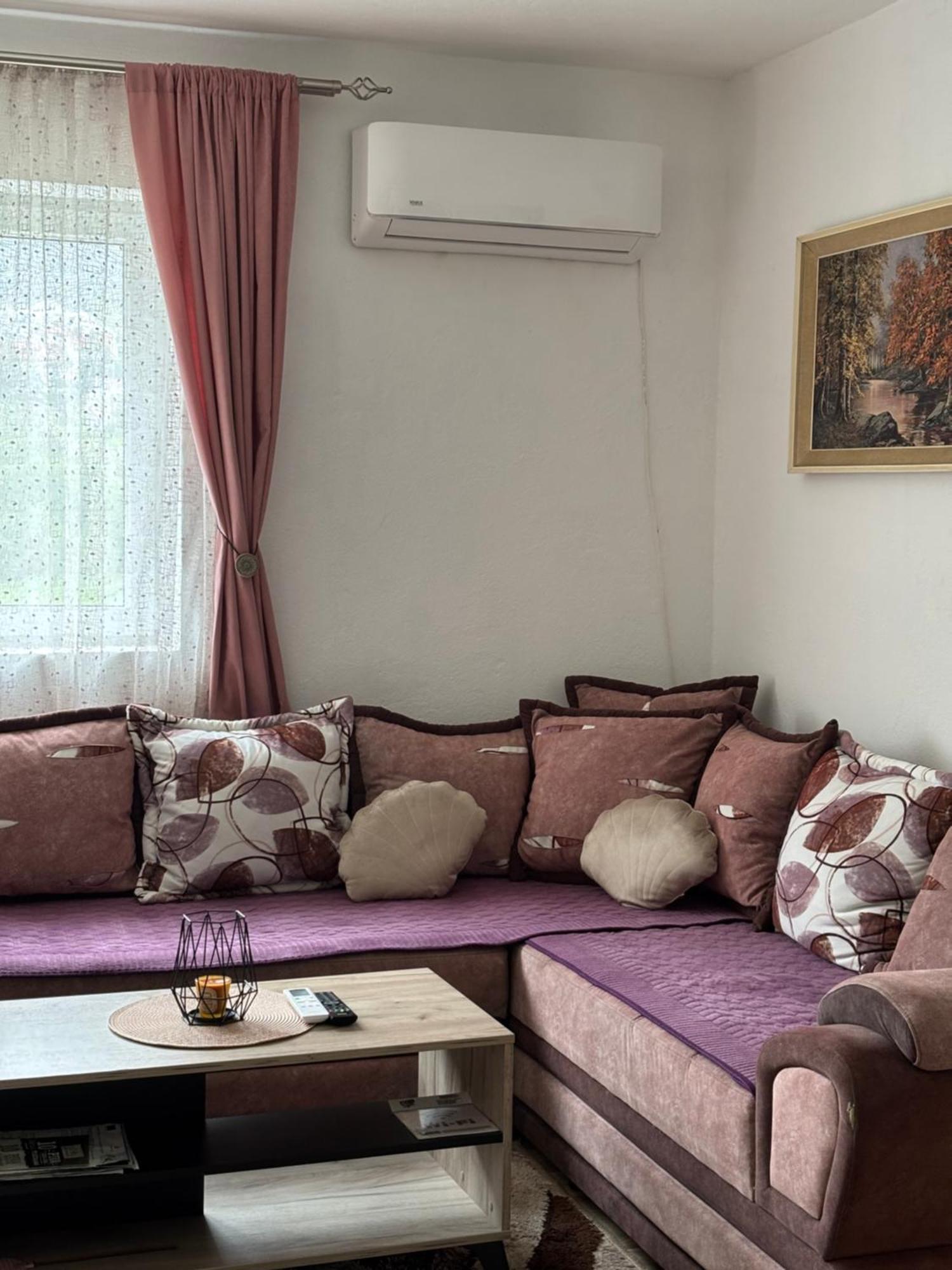 Apartment La Casa プルジネ エクステリア 写真